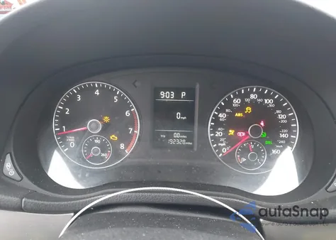 2013 Volkswagen Passat S z USA, uszkodzony, nr VIN 1VWAP7A3XDC037611